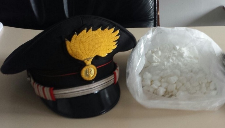 Tor Bella Monaca e Tor Vergata, 48 ore di controlli dei Carabinieri: 6 persone in manette e dosi di cocaina sequestrate
