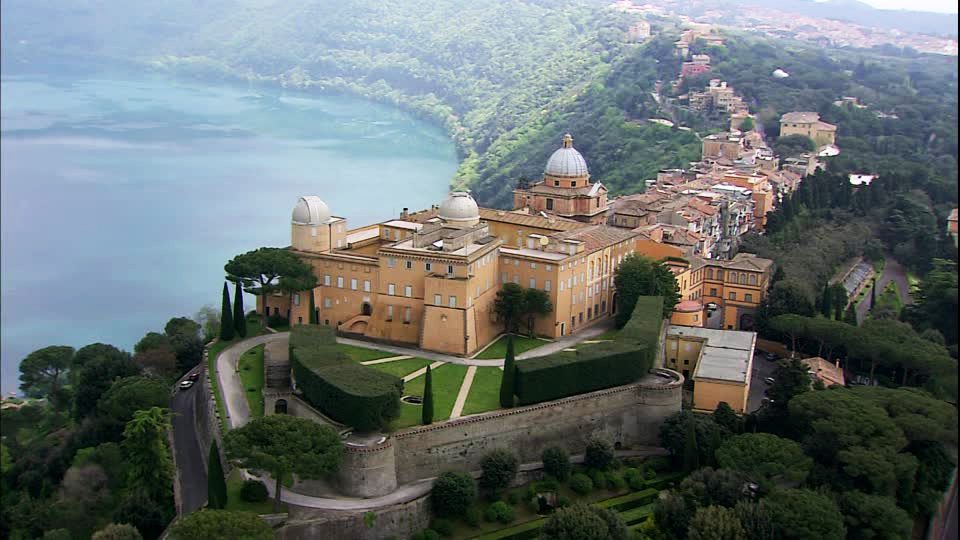 Castel Gandolfo, multa di 10mila euro per ristopub. Denunce e arresti a Marino
