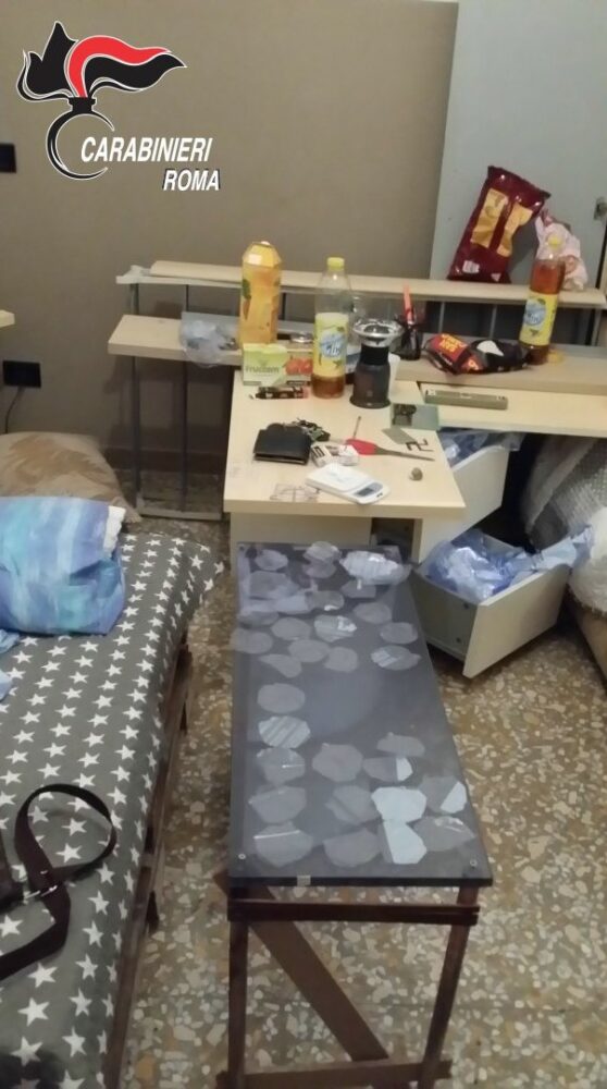 Tivoli, Centrale di spaccio scoperta dai carabinieri: due arresti