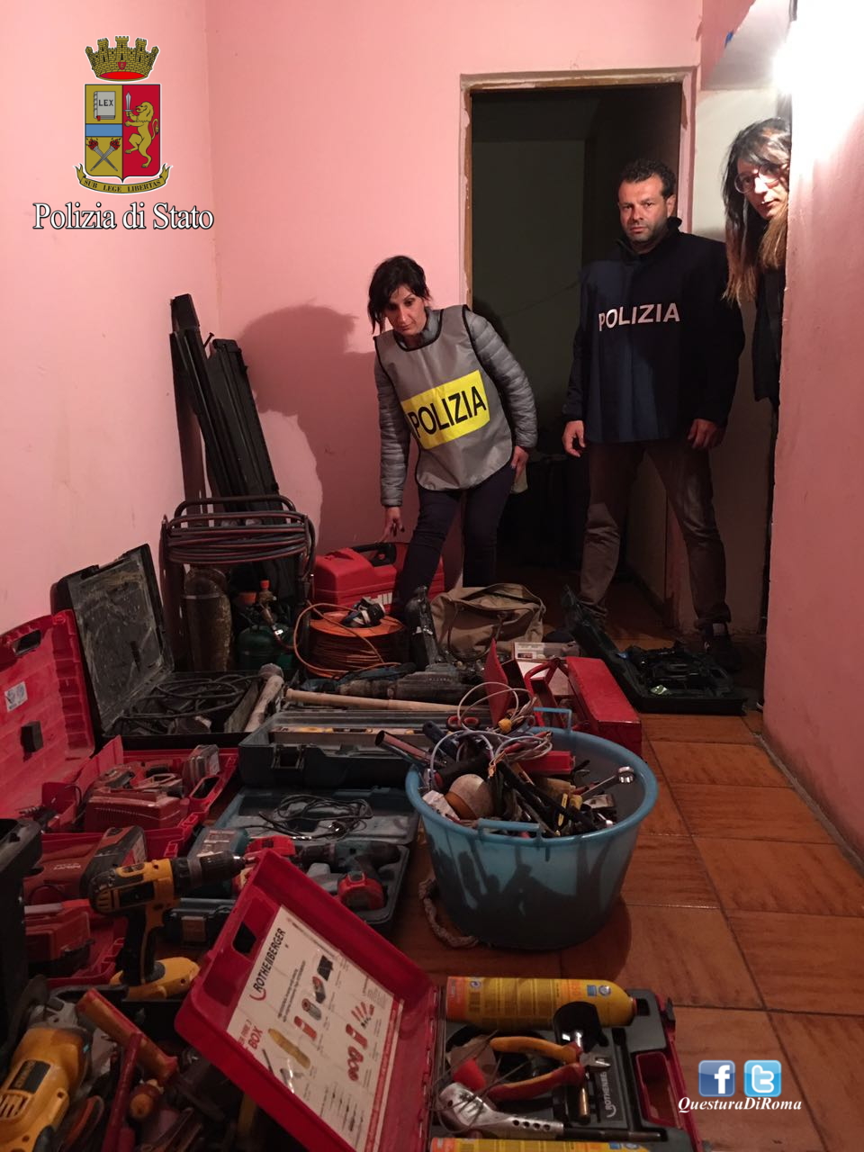 Roma, banda di ladri arrestata dalla Polizia di Stato: rubavano valigie ai turisti