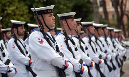 Concorso in Marina Militare per 200 volontari FP4: come presentare la domanda e scadenza