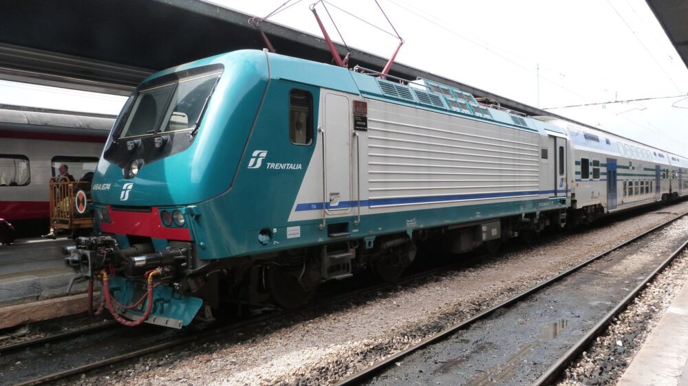 Ladispoli e Civitavecchia persona investita da treno