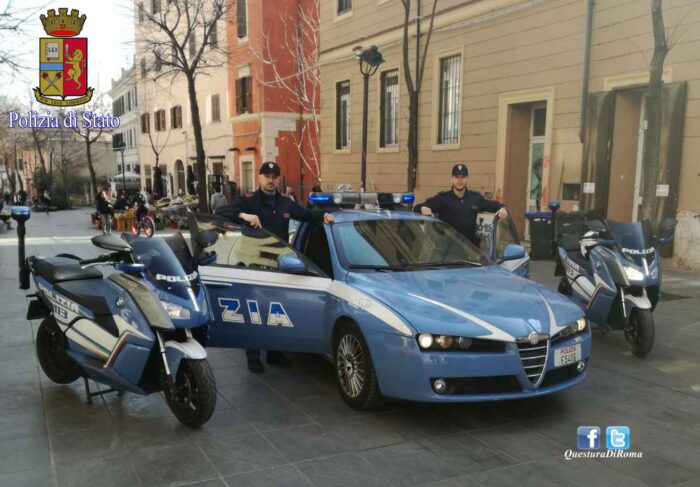 Pigneto, 27enne arrestato per spaccio di droga ai giardini