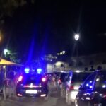 Panico a Santa Marinella: aggredisce brutalmente la compagna in strada