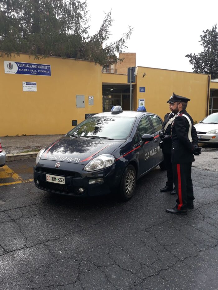 Incendi nelle scuole di Civitavecchia: fermato un minorenne