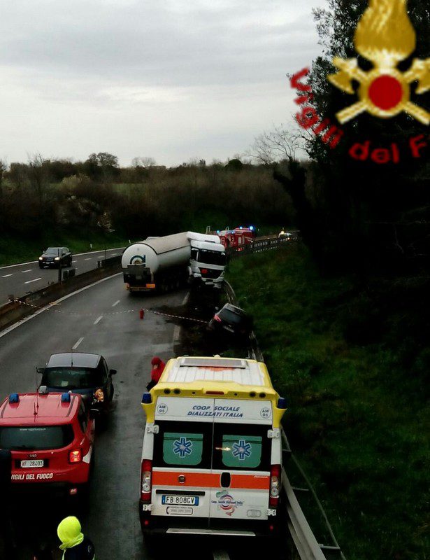 pontina incidente camion gpl