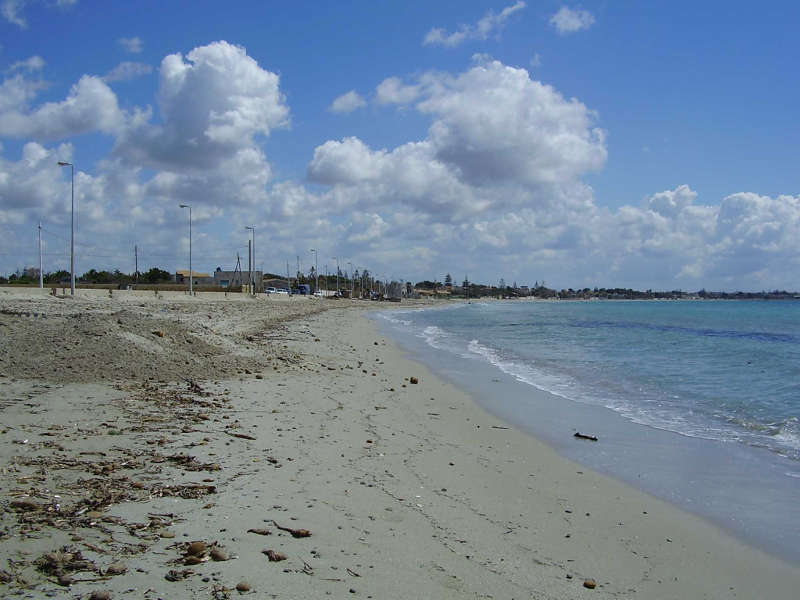 Spiagge libere nel Lazio: nel Lazio 5 comuni oltre i limiti di legge