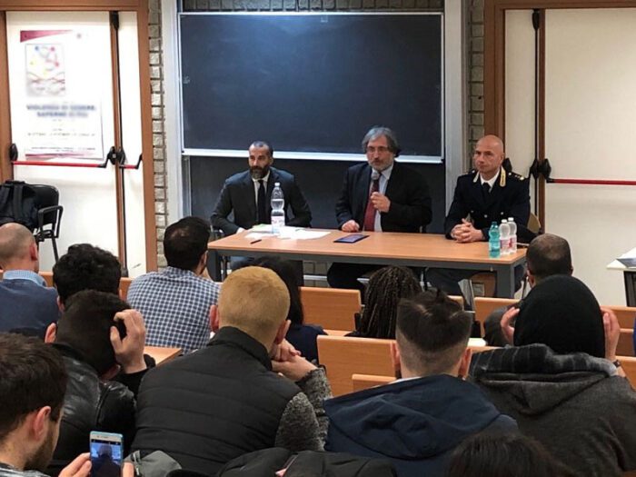 All'ottava edizione del CARRERDAY dell’Ateneo di Cassino presente la Polizia di Stato