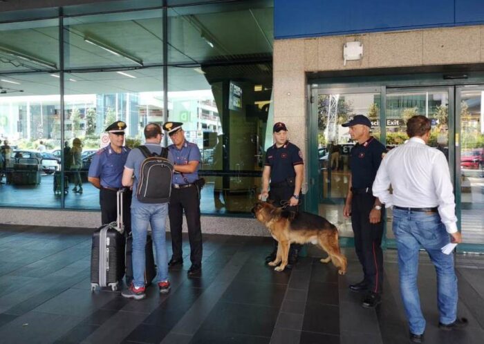 Fiumicino, controlli nell'aeroporto: 5 denunce per tentato furto