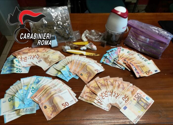 Pusher pizzicato a Frascati mentre spacciare dosi al dettaglio: rinvenuta ulteriore droga in casa