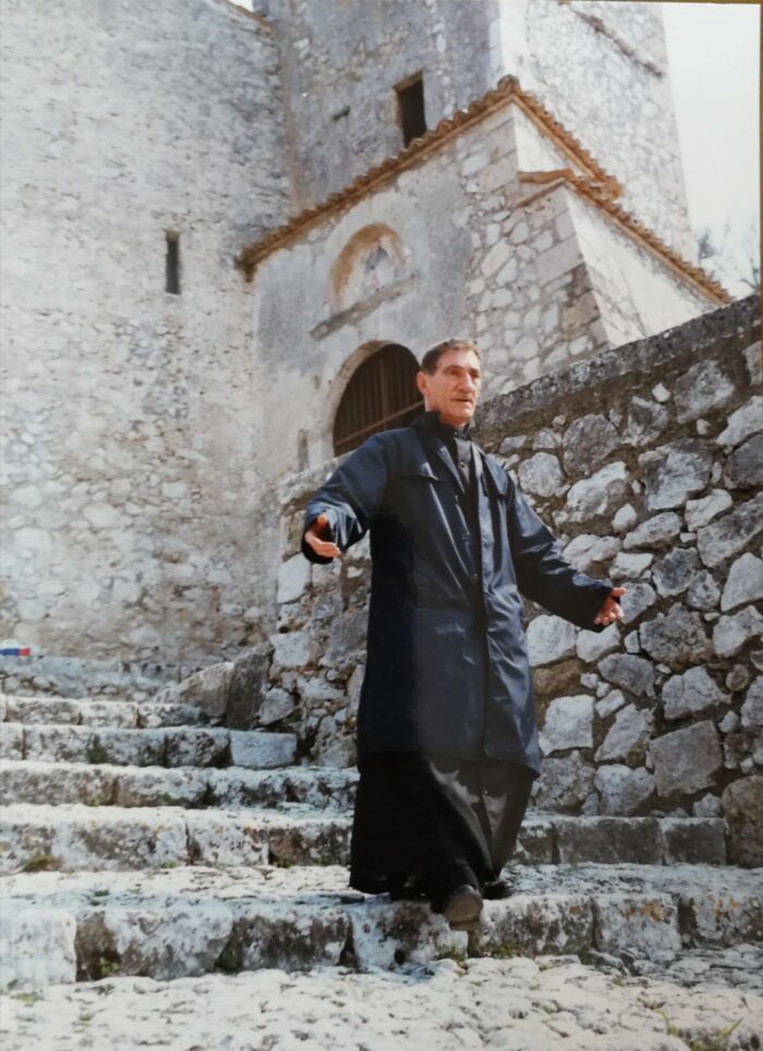 Roccasecca, Don Antonio Tuzi ricordato a 25 anni dalla scomparsa dalla Comunità Parrocchiale del Castello