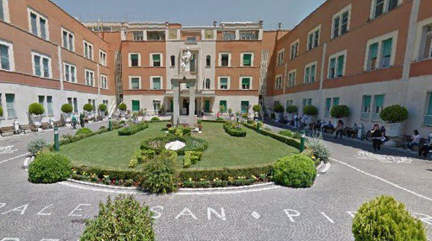 Roma, incendio all'ospedale San Pietro, le indagini e i controlli straordinari