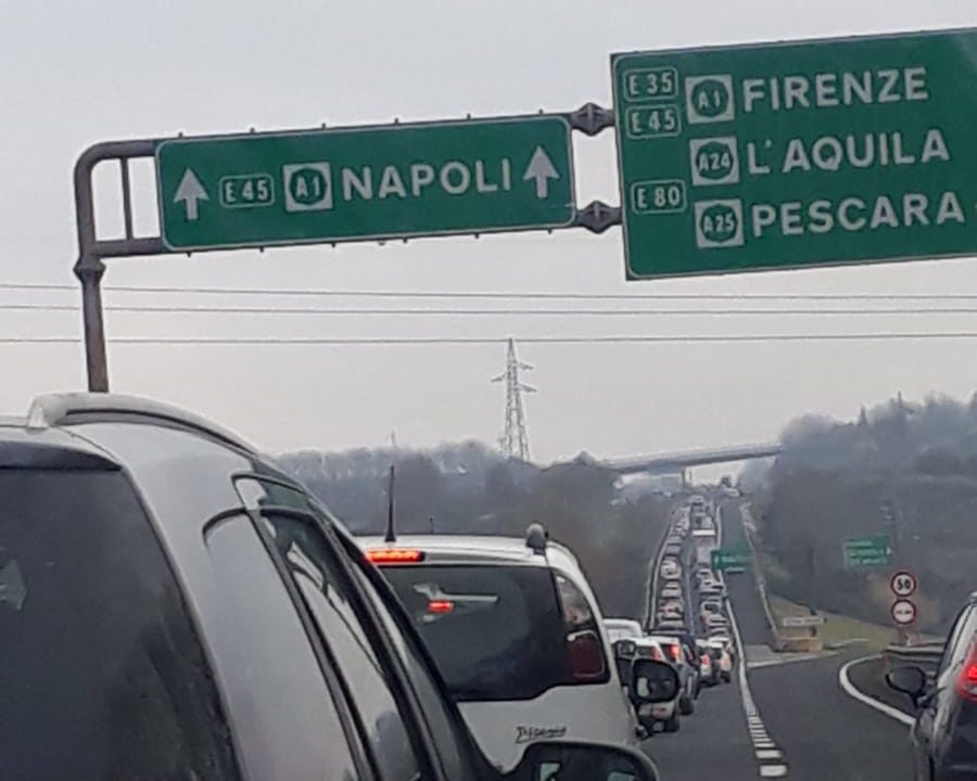 A1 Incidente In Autostrada Valmontone E Roma Sud Oggi 18 Giugno 2019