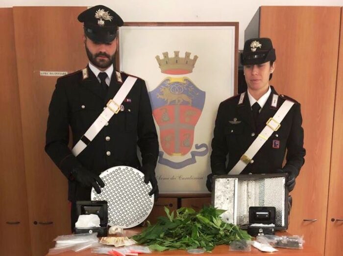 Guidonia, serra casa coltivare marijuana 4 arresti denuncia