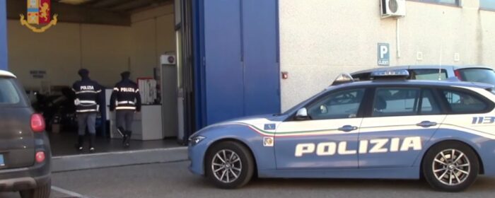 roma controlli nettuno aggressione agenti polizia rom