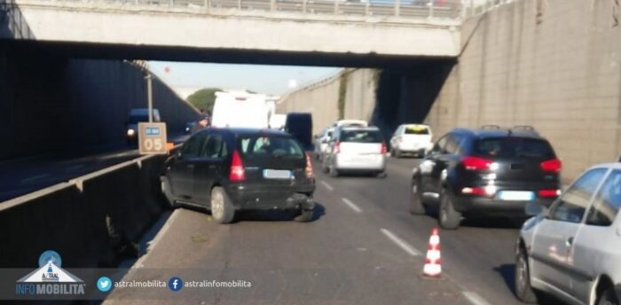 GRA, incidente tra Tor Bella Monaca e Prenestina: code fino a Tiburtina. Sinistro anche sulla Pontina, altezza Pomezia