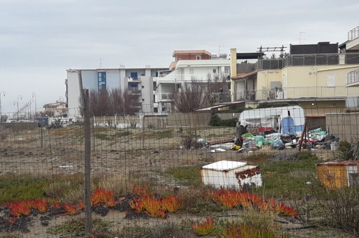 fiumicino discarica via del faro