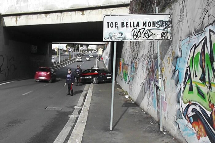 Tor Bella Monaca, Grottaferrata e Monte Compatri, arresti e denunce per spaccio e maltrattamenti in famiglia