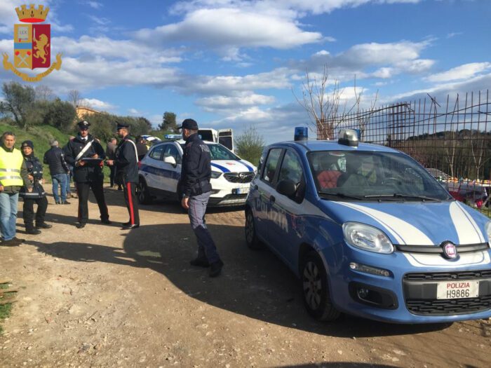 Prima Portaroma flaminio minacciava morte ex compagna aggredisce poliziotti, controlli negli insediamenti di Castelleone: un denunciato