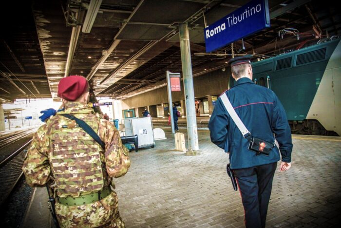 Tiburtina 2 sequestri droga