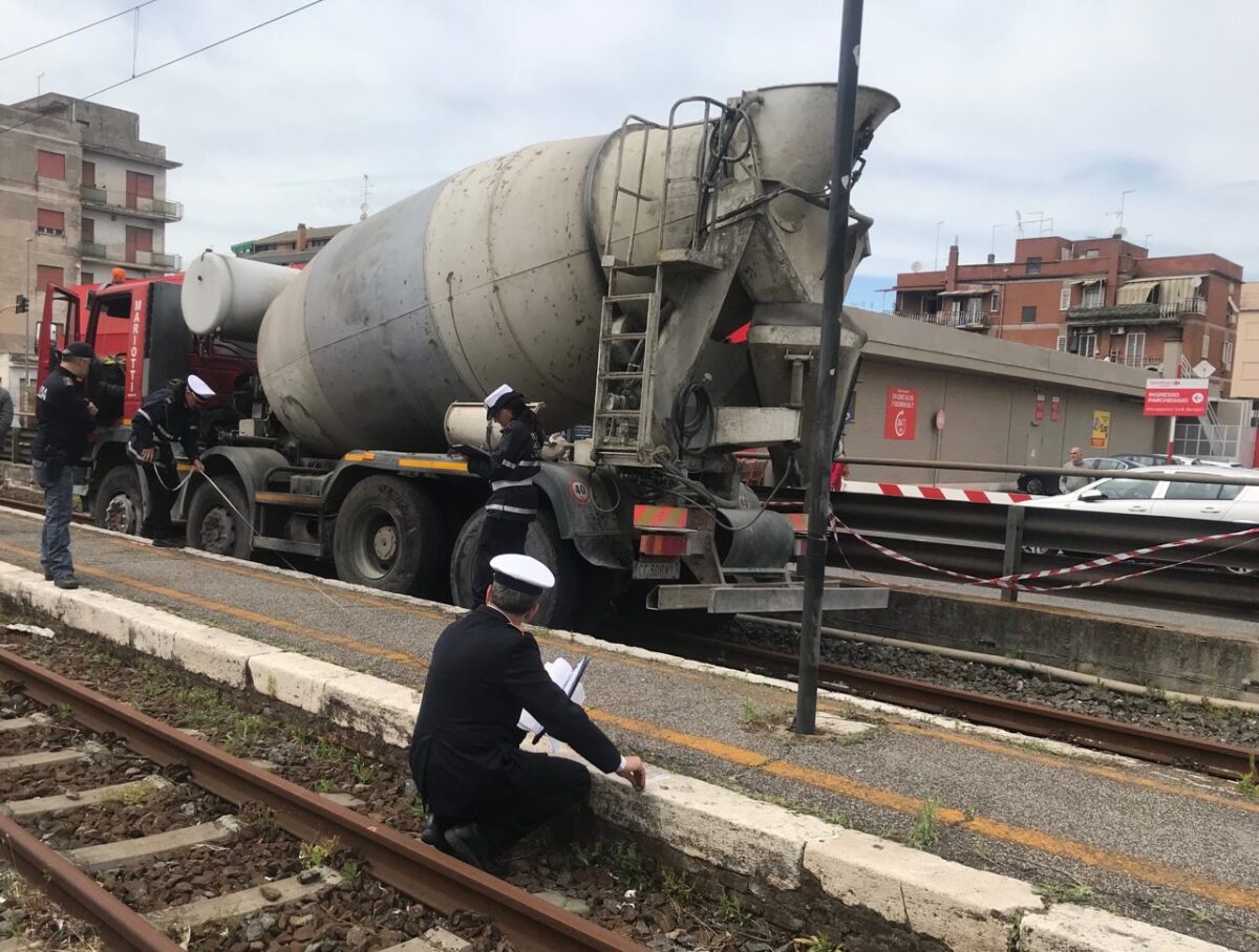 casilina via dei colombi incidente
