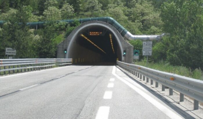 Autostrade per l'Italia: "Adeguamenti per normativa UE non riguardano la sicurezza strutturale delle gallerie"
