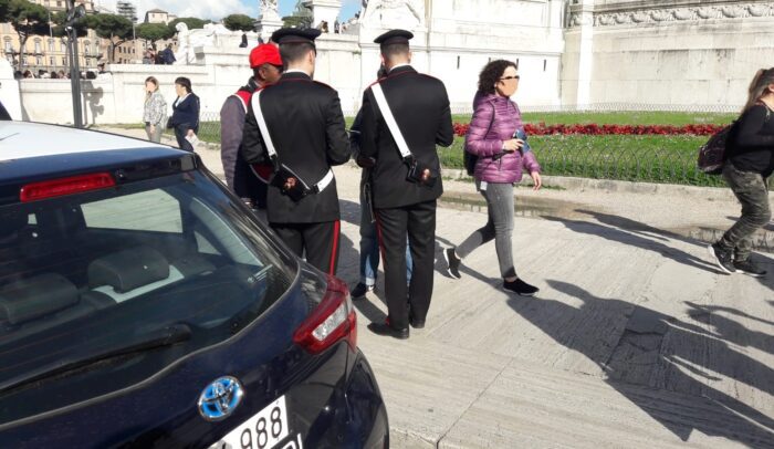 Trevi, operazione anti degrado dei Carabinieri: un arresto e 18 sanzioni