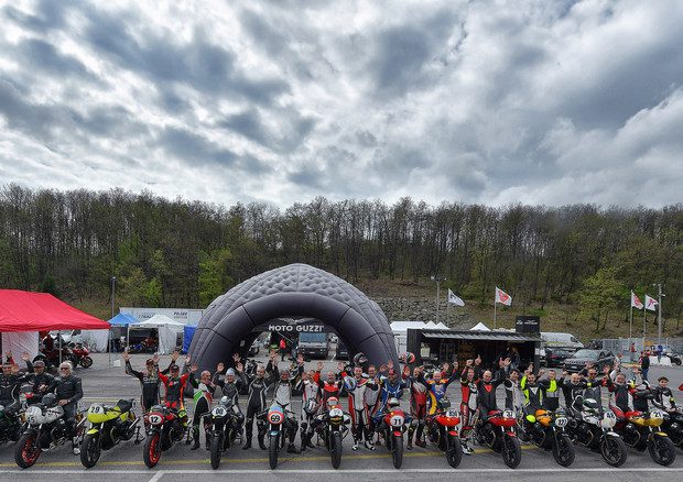 Un successo la tappa capitolina del Trofeo Moto Guzzi Fast Endurance