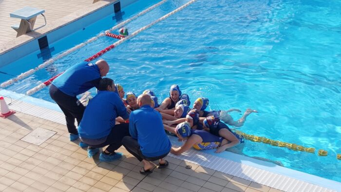 Finisce con una striscia positiva di sei vittorie in altrettante partite la fase a gironi dell’Under 19 femminile dell’F&D H2O Velletri