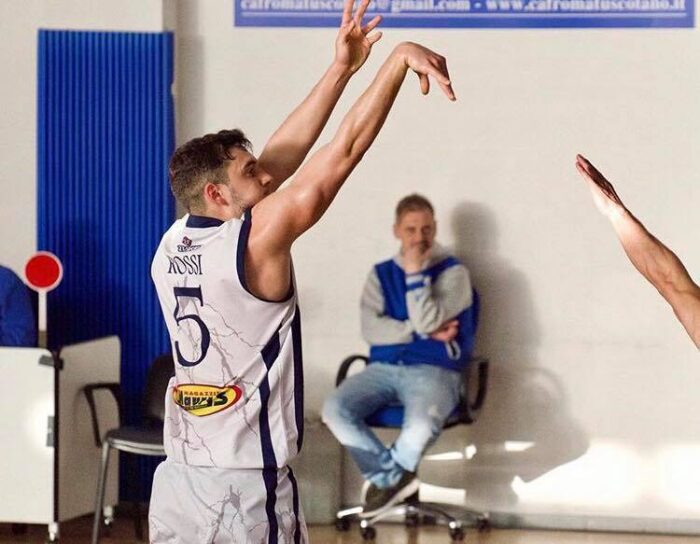 San Nilo Grottaferrata basket, Rossi e il derby play off: Sfida emozionante”