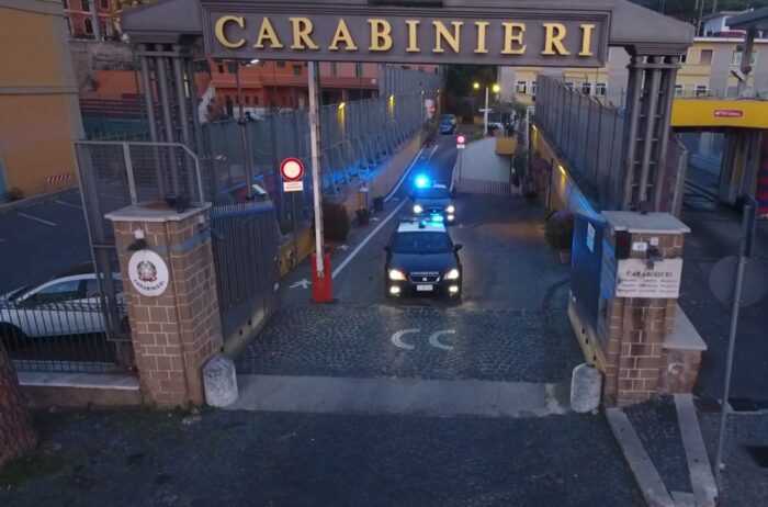 Ferentino, i Carabinieri a lezione all'istituto Lolli Ghetti: temi d'attualità e i pericoli che celano spiegati a 80 alunni