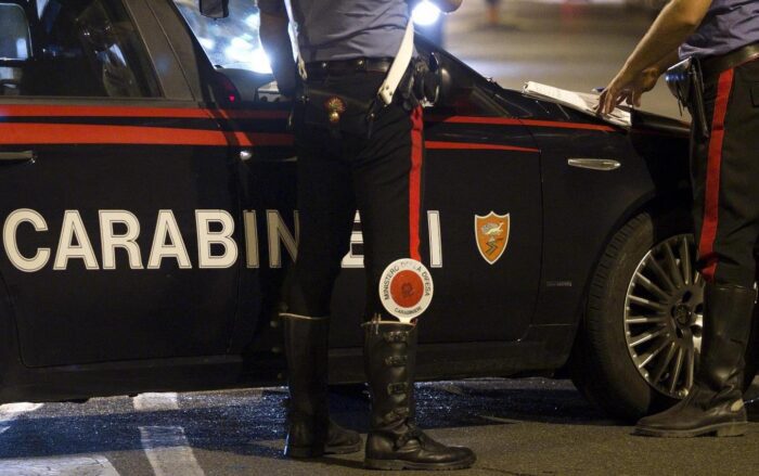 Prati, in moto con il casco integrale e una pistola con matricola abrasa: fermati ladri in viale Mazzini