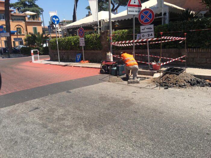 Falcetti (FDI) ancora critico sui lavori di rifacimento del manto stradale in Via Annia Regilla incrocio Via al Quarto Miglio