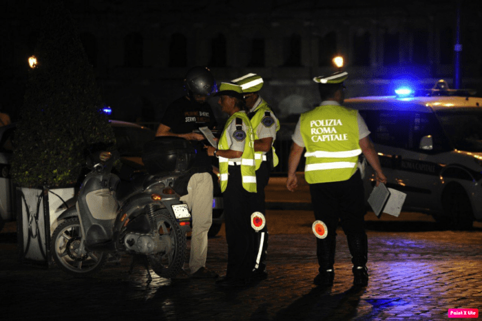 Roma, altre tre persone fermate per essersi "tuffate" nella fontana di piazza Navona