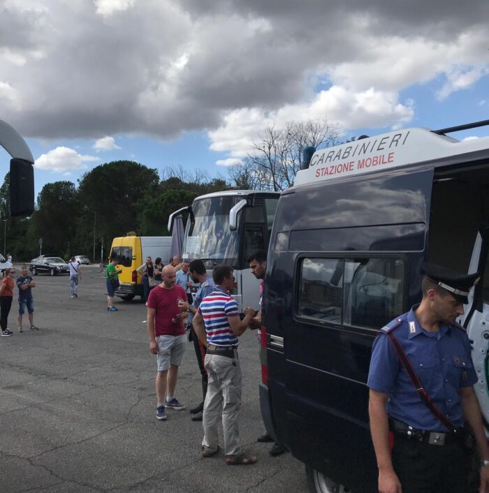 Tor di Valle, scoperto corriere di oggetti rubati: nei guai conducente di autobus di tratte internazionali