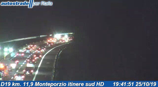 A1 incidente tra Monteporzio Catone e Roma Sud oggi venerdì 25 ottobre 2019