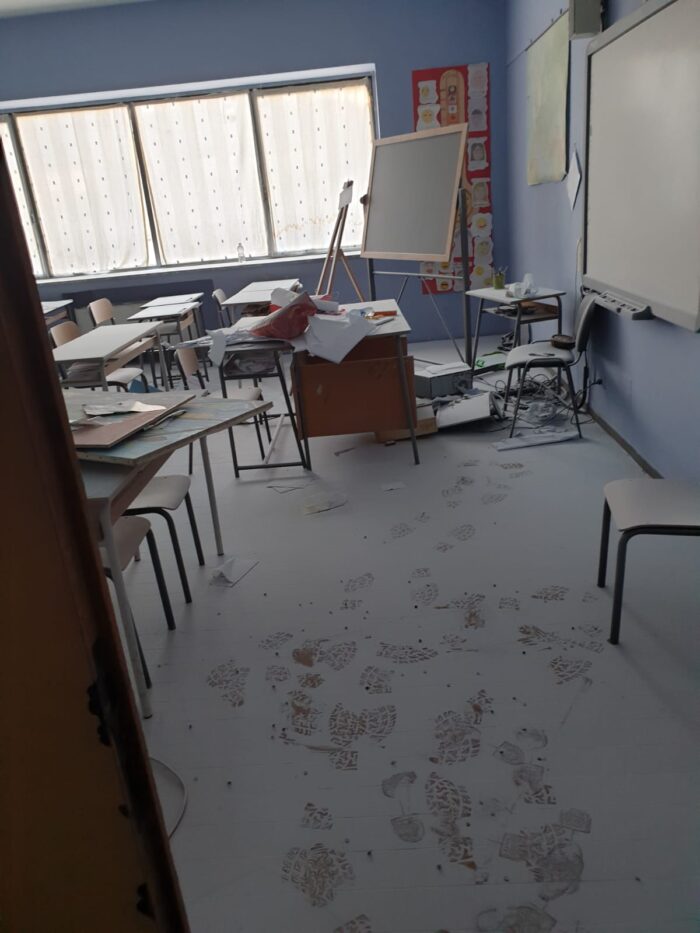 roma vandali scuola piscine di torrespaccata