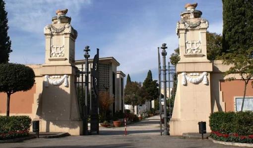 frosinone cimitero colle cottorino aperto notte natale