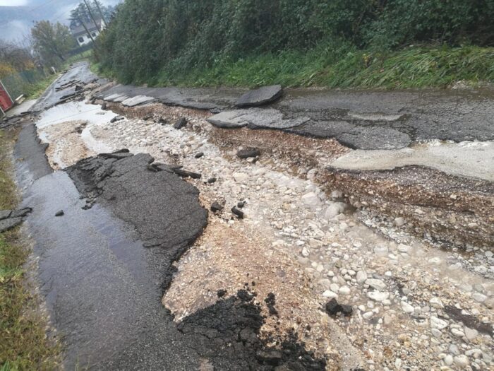 segni via carpinetana ovest crateri strada danni maltempo