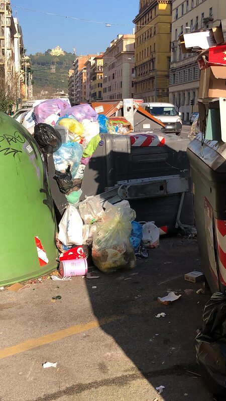 Roma, emergenza rifiuti "risolta" fino a dicembre: individuati i siti. Ecco quali sono