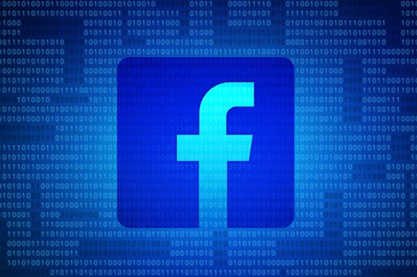 Facebook, inviate richieste di amicizia non autorizzate: problemi oggi con il noto social
