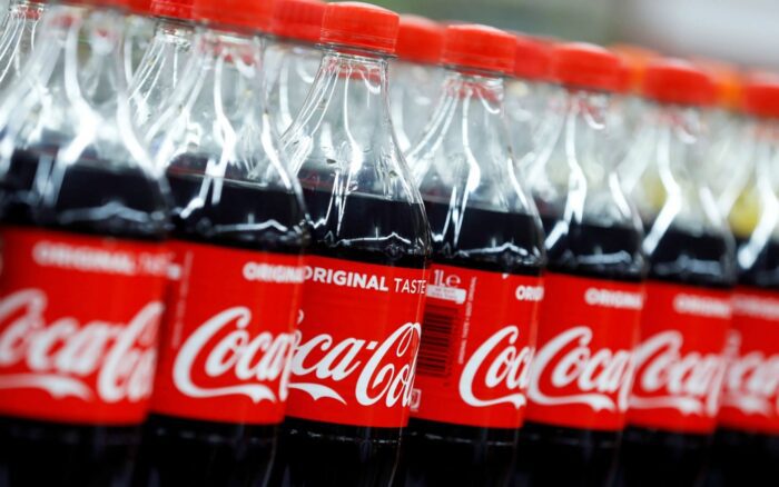 ritirati lotti coca cola frammenti vetro