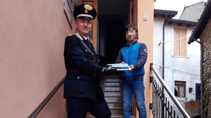 Gavignano Gorga Carabinieri consegnano tablet studenti Colleferro