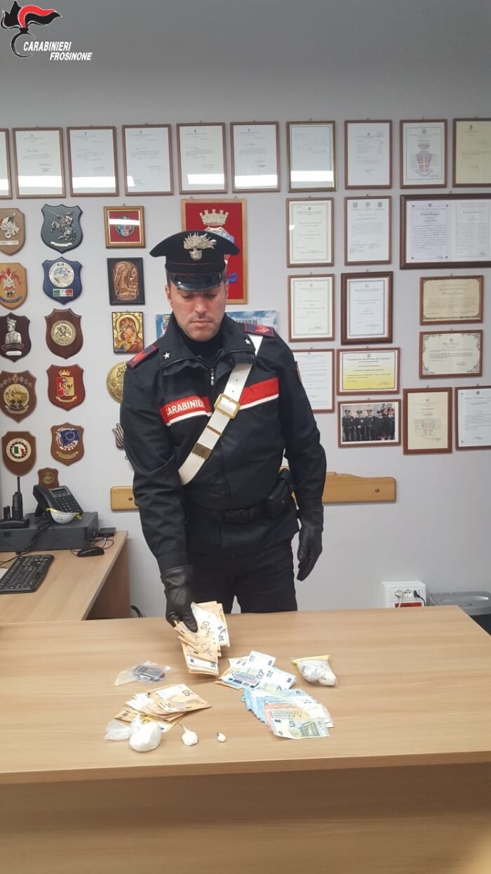 Piedimonte San Germano, spaccio di droga e inosservanze al DPCM: 35enne nei guai