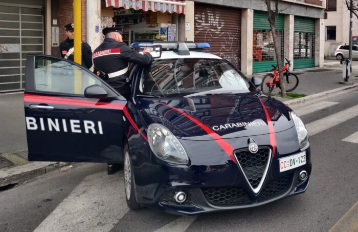 roma garbatella droga casa pedinamento