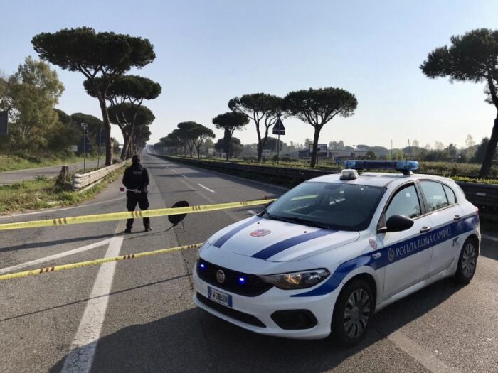 Pasqua e Pasquetta, controlli a pedoni, attività commerciali e su strade: focus su Aurelia, Colombo e Pontina