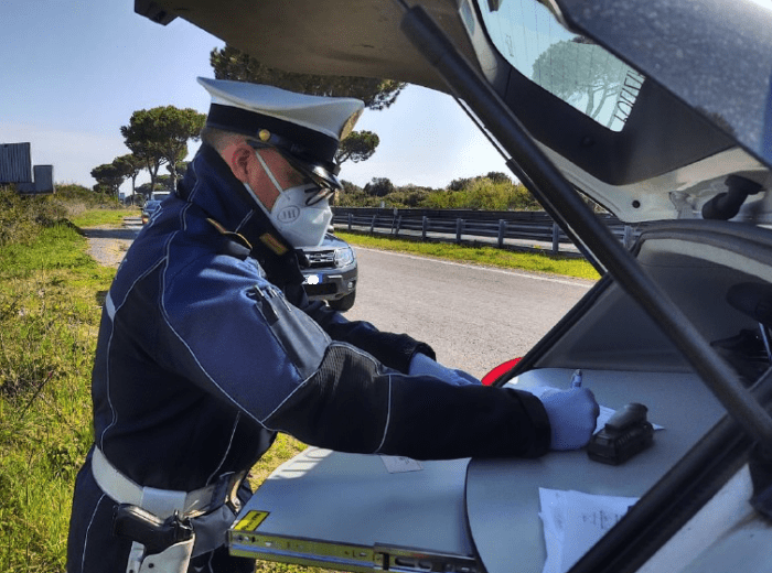Roma, circa 100 multe nei 20mila controlli del fine settimana svolti dalla Polizia Locale