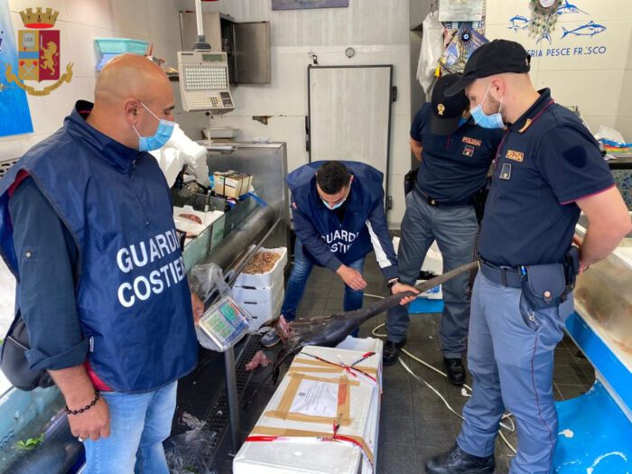 roma prati pesce sequestrato donato associazioni bisognosi