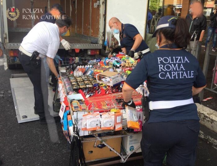 roma torpignattara bancarelle abusivi