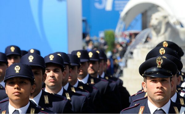 Polizia di Stato bandi allievi agenti medici atleti